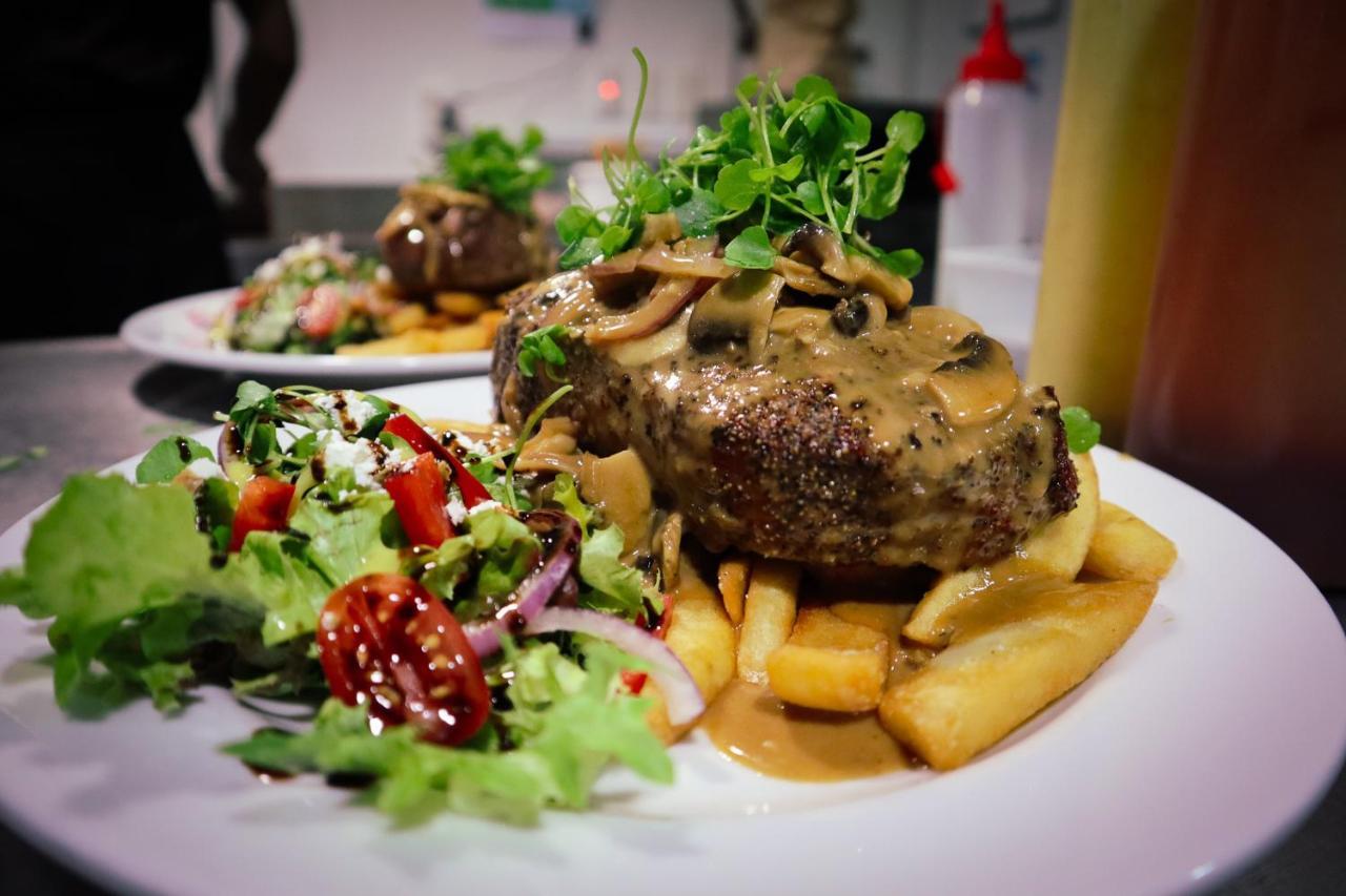 Parklands Motorlodge & Holiday Park Turangi Luaran gambar