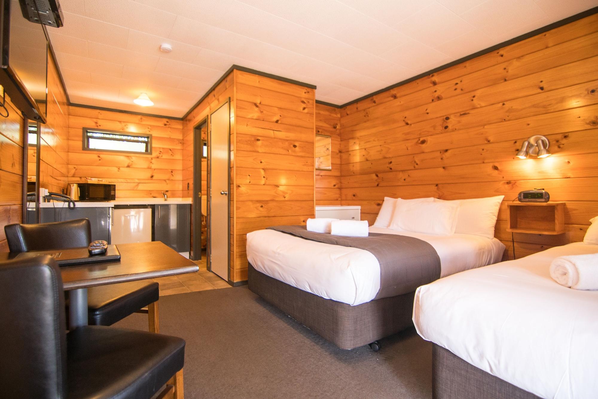 Parklands Motorlodge & Holiday Park Turangi Luaran gambar