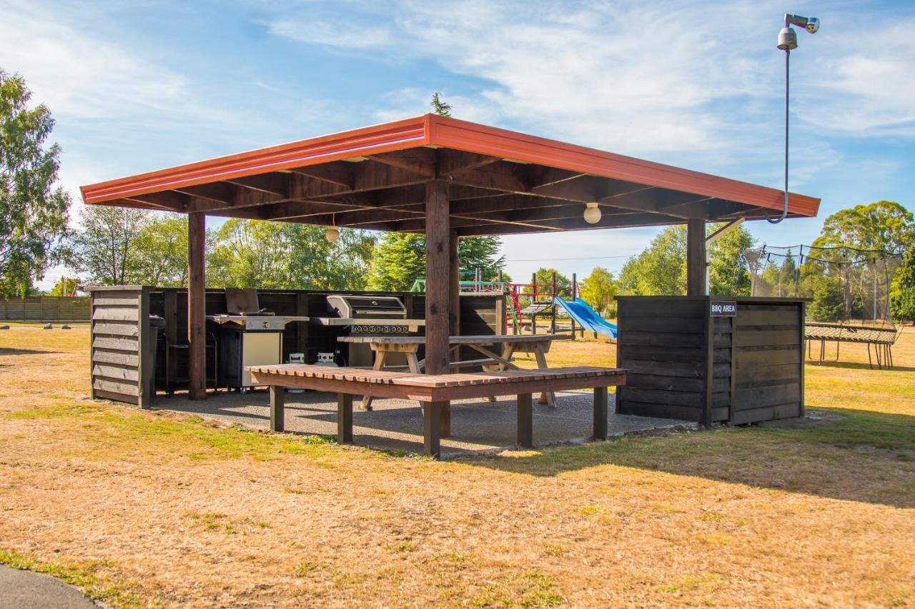 Parklands Motorlodge & Holiday Park Turangi Luaran gambar