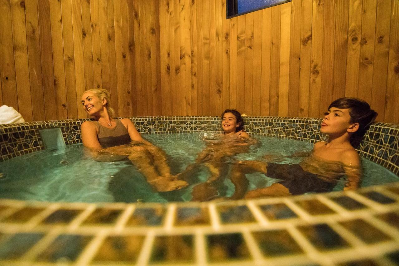 Parklands Motorlodge & Holiday Park Turangi Luaran gambar